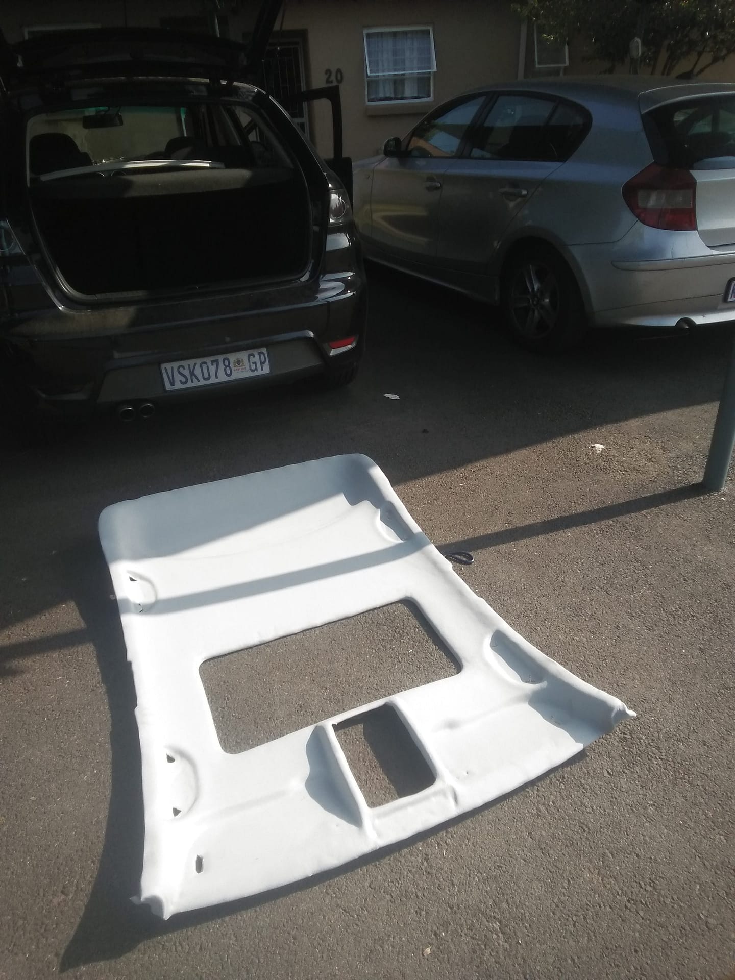 Car rooflining specialist